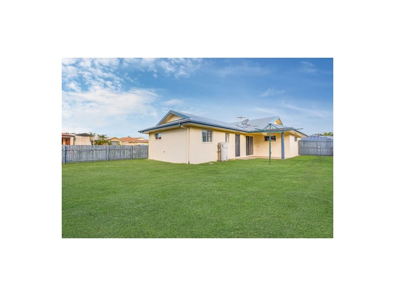 1 Glamis Court, Beaconsfield QLD 4740