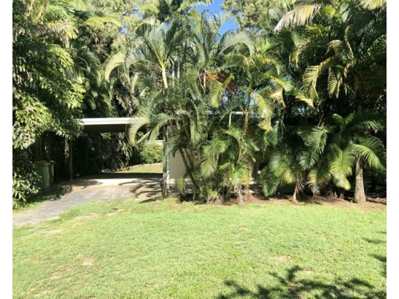 11 Cook Street, Bucasia QLD 4750
