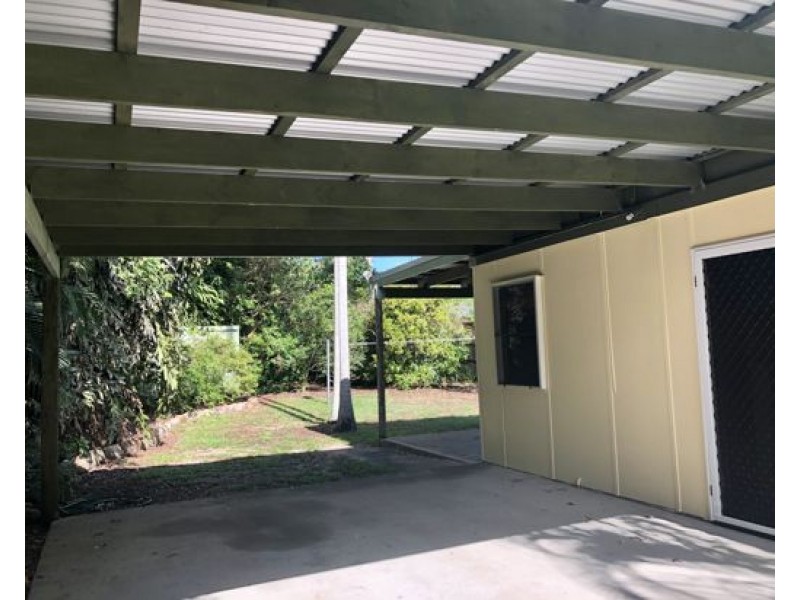 11 Cook Street, Bucasia QLD 4750
