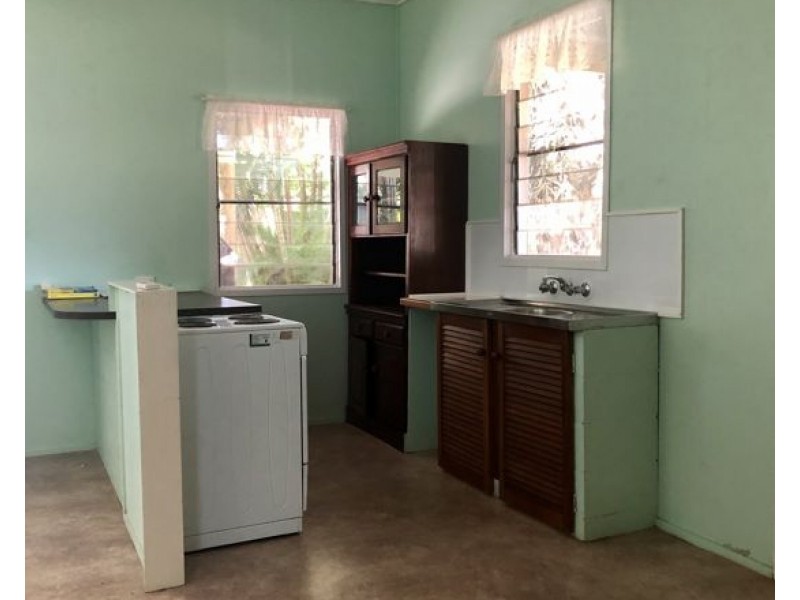 11 Cook Street, Bucasia QLD 4750