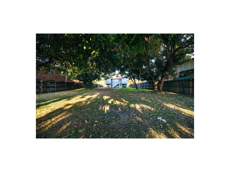 20 English Street, South Mackay QLD 4740