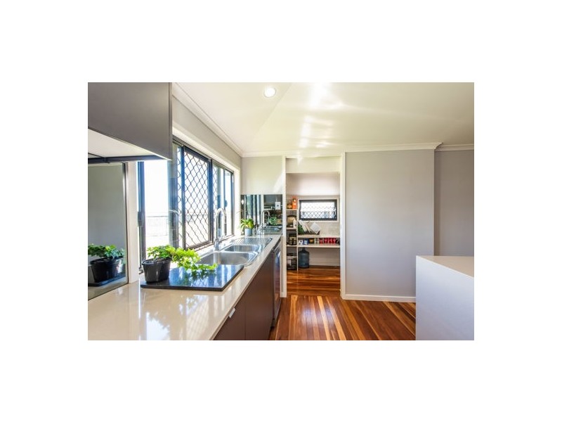 93276 Bruce Highway, Chelona QLD 4740