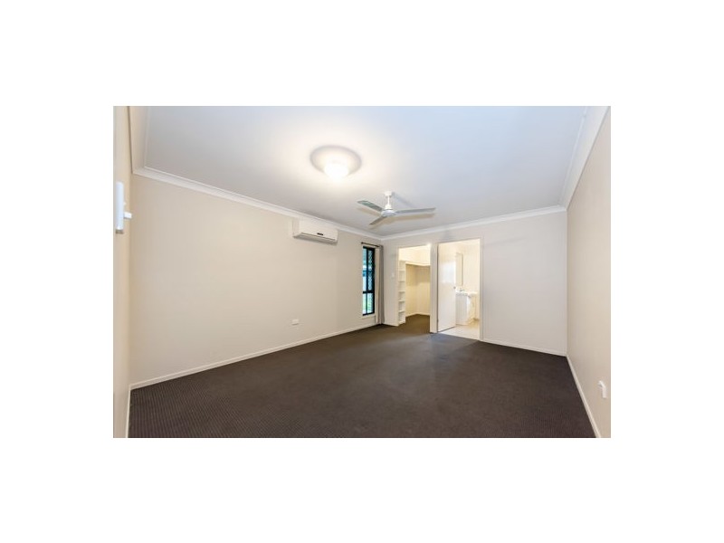 32 Schooner Avenue, Bucasia QLD 4750