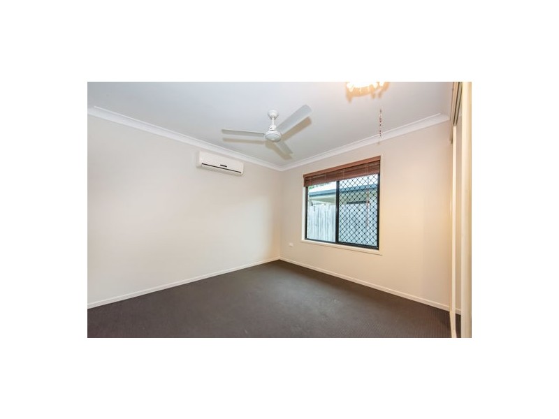 32 Schooner Avenue, Bucasia QLD 4750