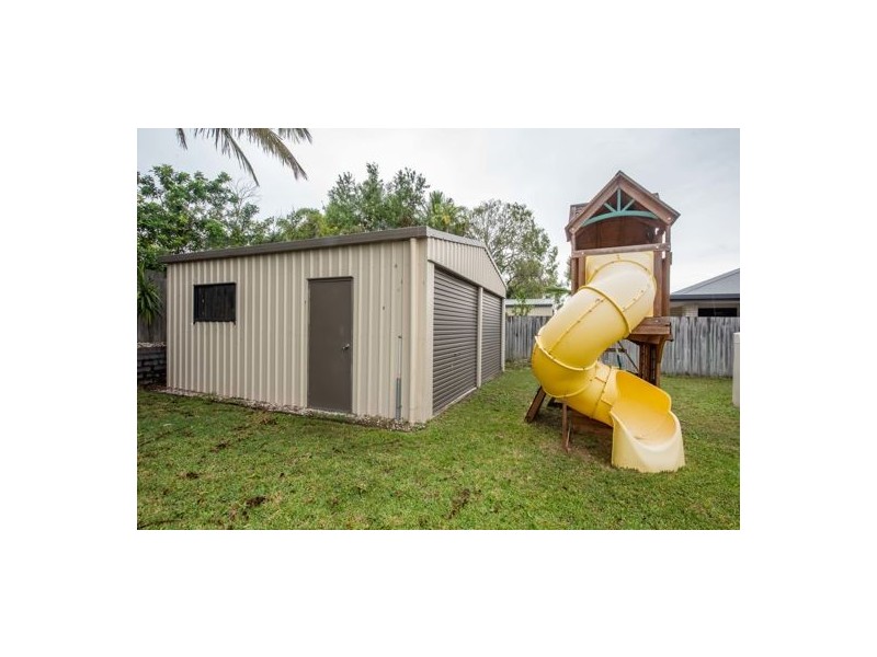 32 Schooner Avenue, Bucasia QLD 4750