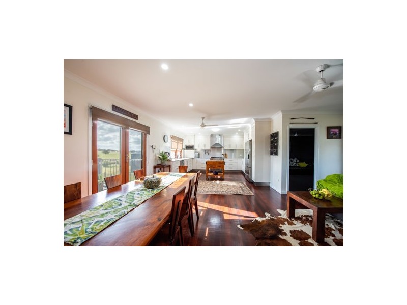 780 Walkerston Homebush Road, Palmyra QLD 4751