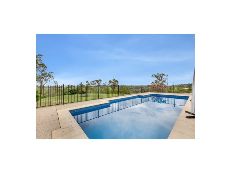 15 Rollinson Drive, Victoria Plains QLD 4751