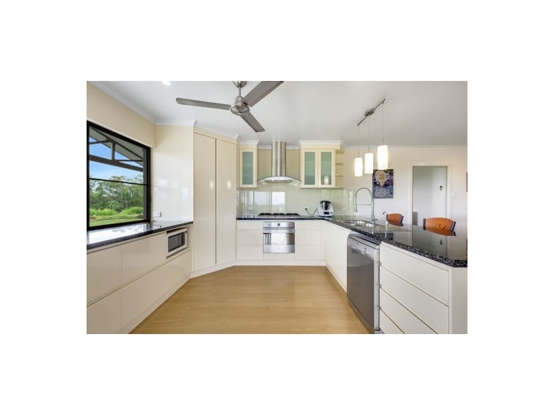 15 Rollinson Drive, Victoria Plains QLD 4751