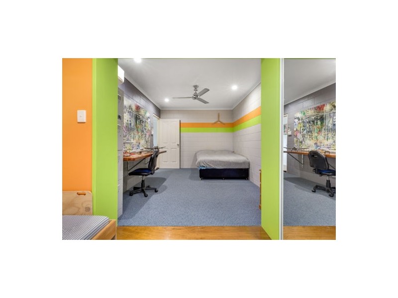 15 Rollinson Drive, Victoria Plains QLD 4751