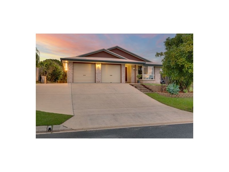 8 Collins Court, Eimeo QLD 4740