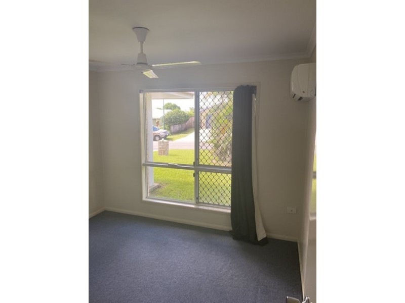 6 Pandanus Street, Beaconsfield QLD 4740