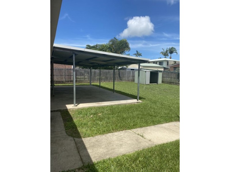 6 Pandanus Street, Beaconsfield QLD 4740