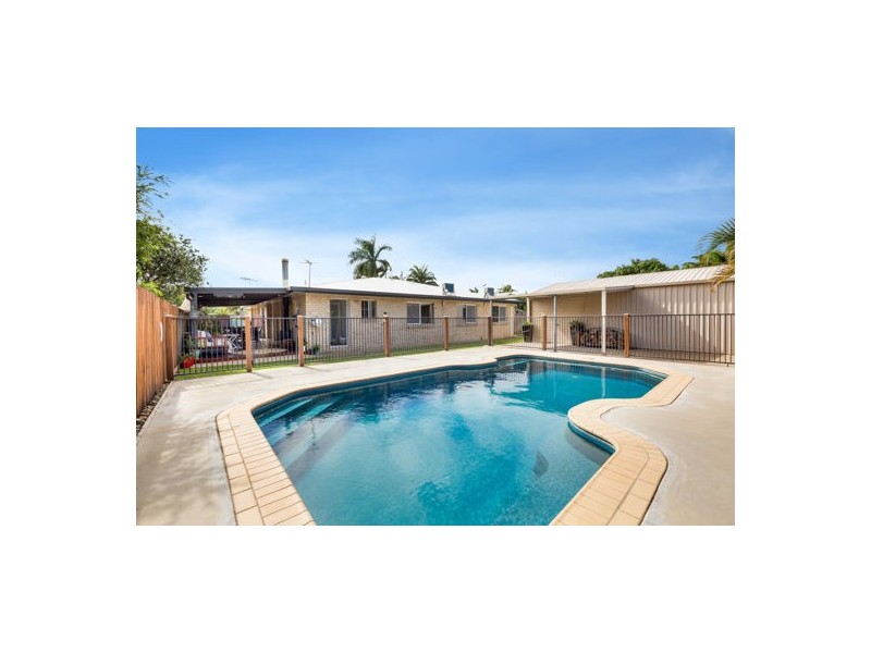 24 Elizabeth Drive, Bucasia QLD 4750