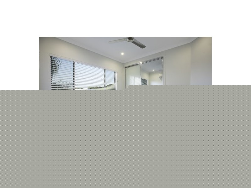 9 Seaside Place, Blacks Beach QLD 4740