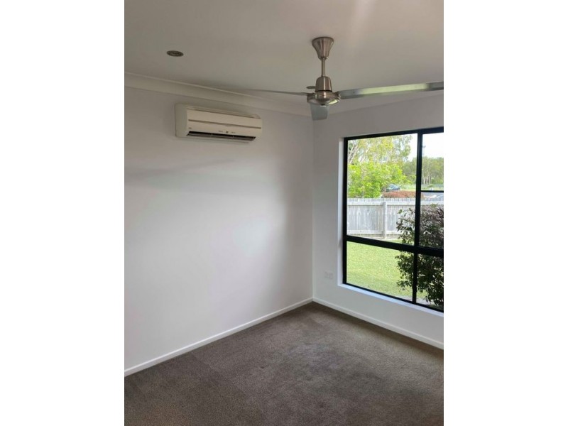 1 Hawkins Street, Bucasia QLD 4750