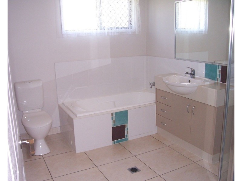 2 Bryan Street, Andergrove QLD 4740
