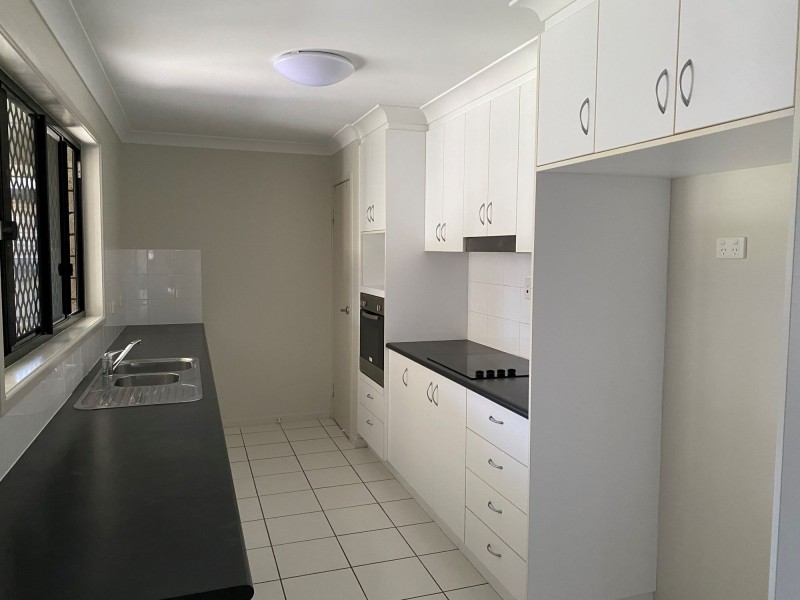 10 Botanical Dr, Ooralea QLD 4740