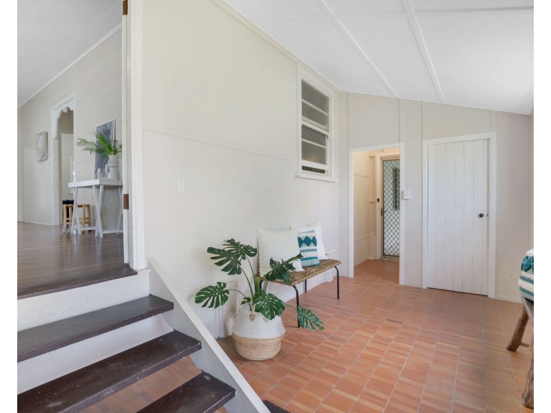10 Schaefer Street, West Mackay QLD 4740