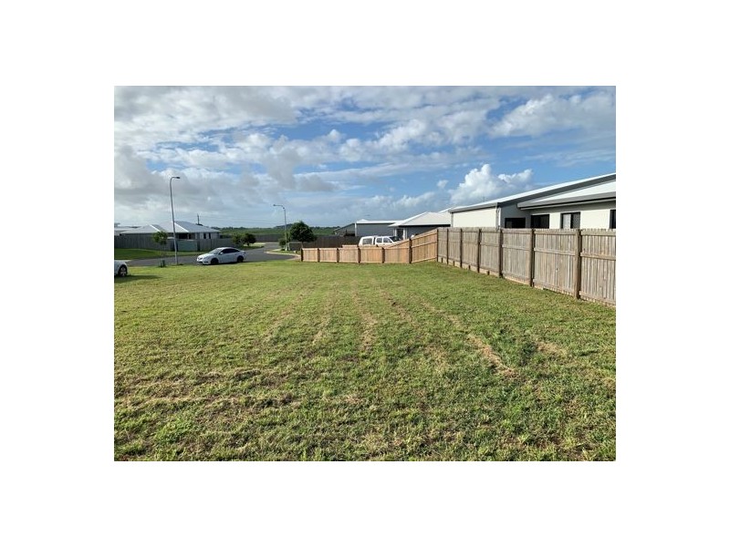 7 Bristol Court, Mount Pleasant QLD 4740