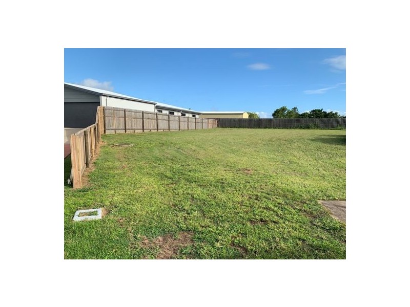 7 Bristol Court, Mount Pleasant QLD 4740