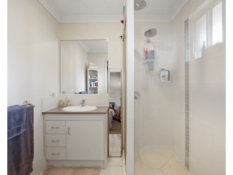 41 Whitehaven Dr, Blacks Beach QLD 4740