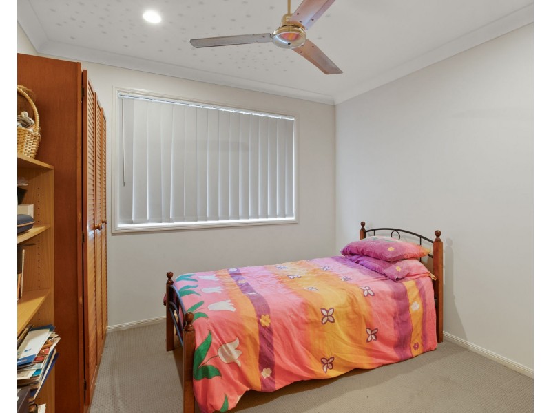41 Whitehaven Dr, Blacks Beach QLD 4740