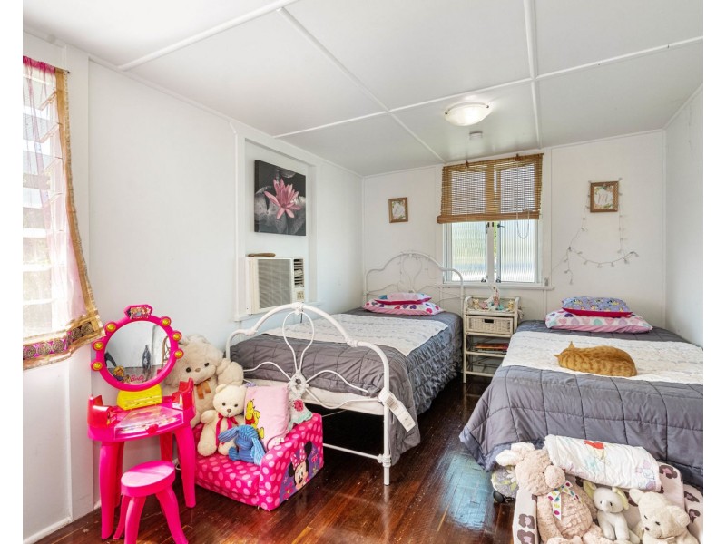 22 Edward Street, South Mackay QLD 4740