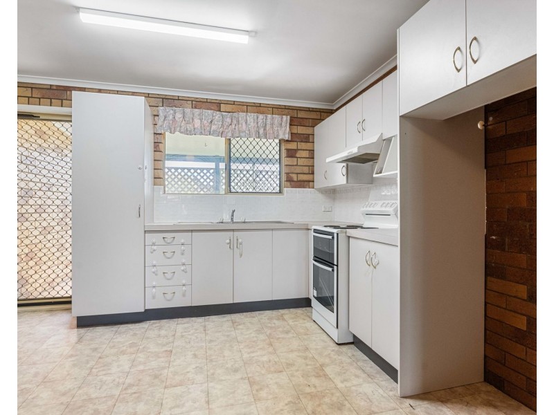 2/17 Fremont Avenue, Sarina QLD 4737