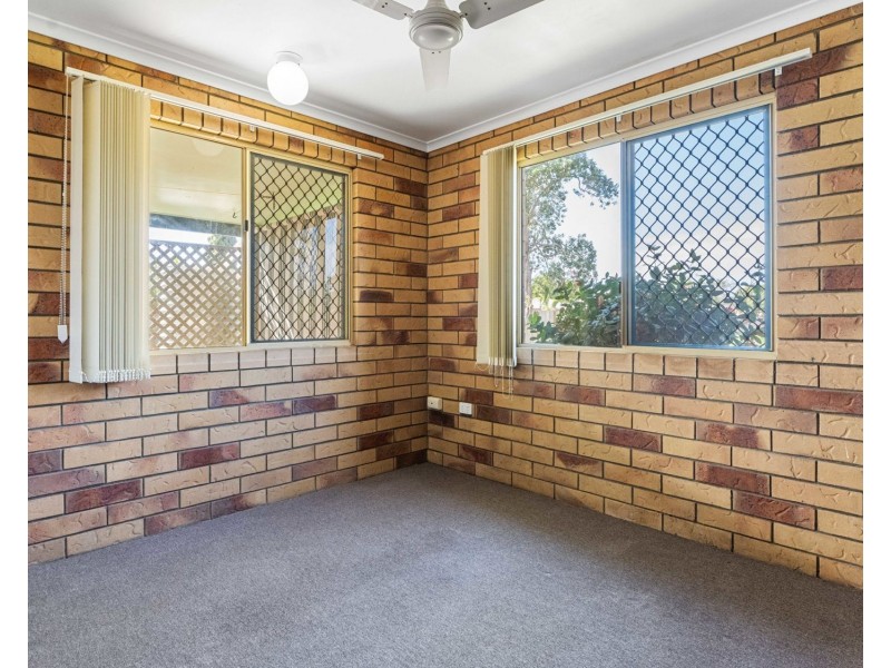 2/17 Fremont Avenue, Sarina QLD 4737