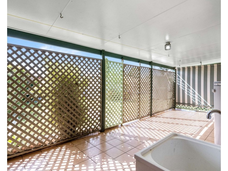 2/17 Fremont Avenue, Sarina QLD 4737