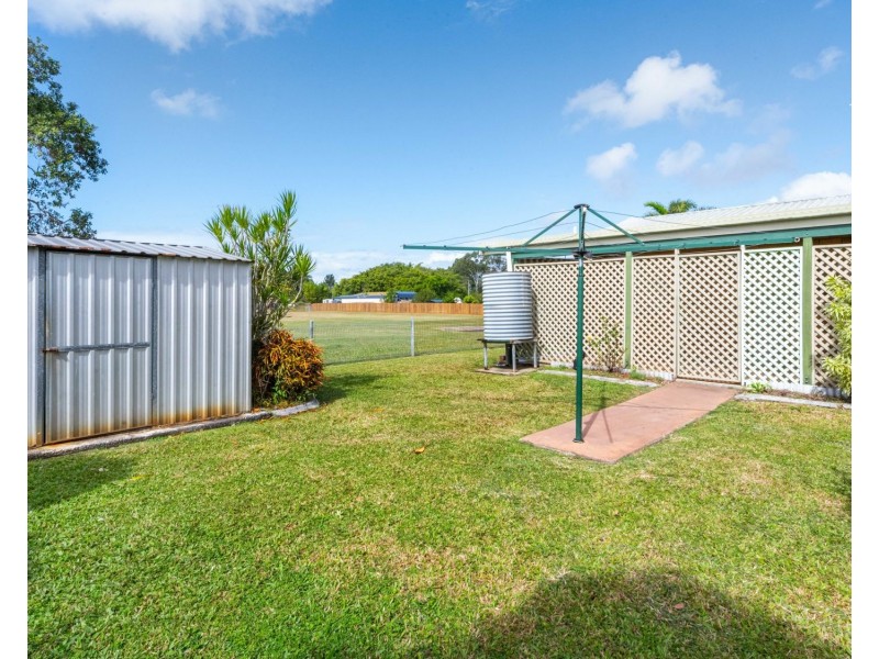 2/17 Fremont Avenue, Sarina QLD 4737