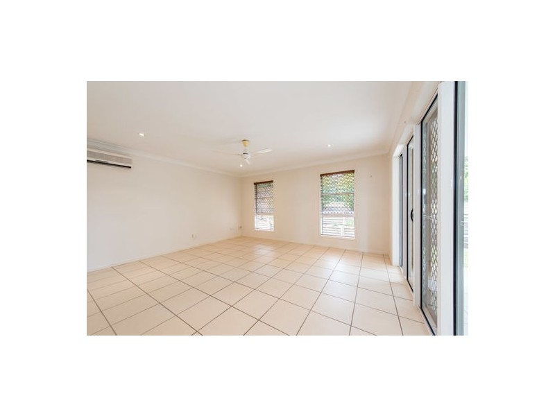 124 Dawson Boulevard, Rural View QLD 4740