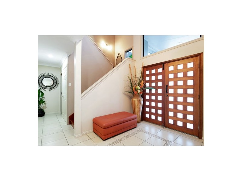 53 Hicks Road, Glenella QLD 4740