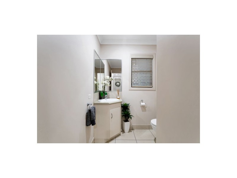 53 Hicks Road, Glenella QLD 4740