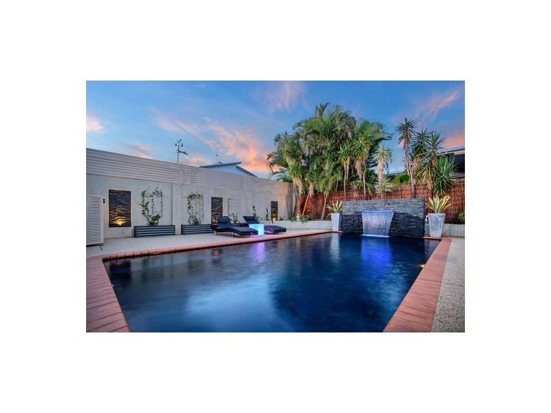 53 Hicks Road, Glenella QLD 4740