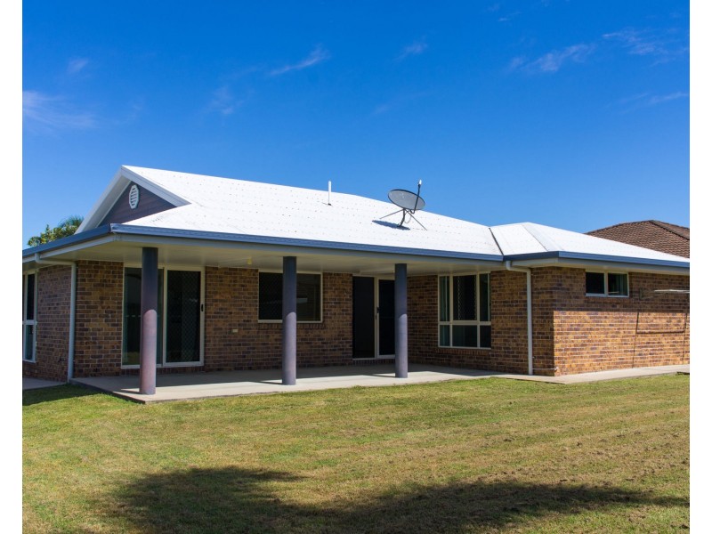 22 Centennial Drive, Glenella QLD 4740