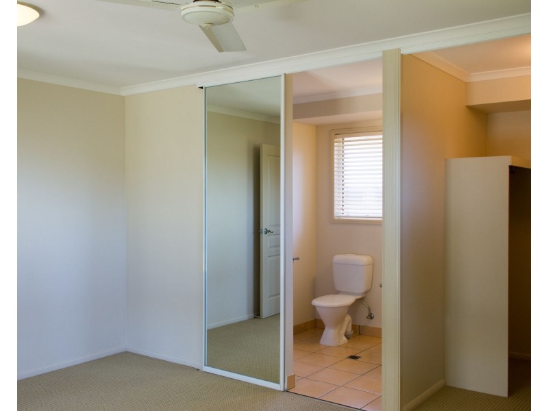22 Centennial Drive, Glenella QLD 4740