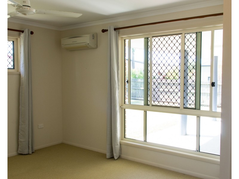 22 Centennial Drive, Glenella QLD 4740