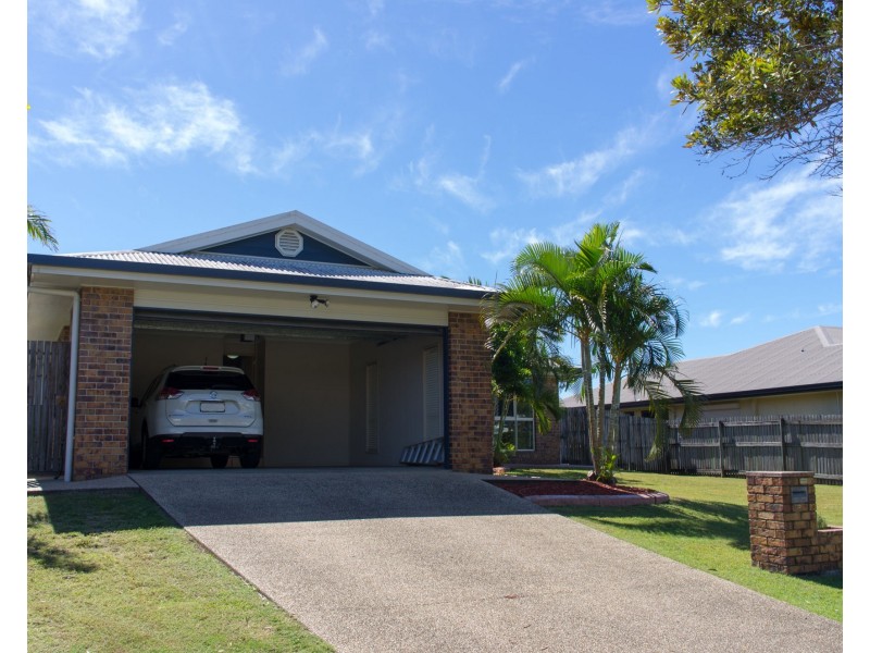 22 Centennial Drive, Glenella QLD 4740