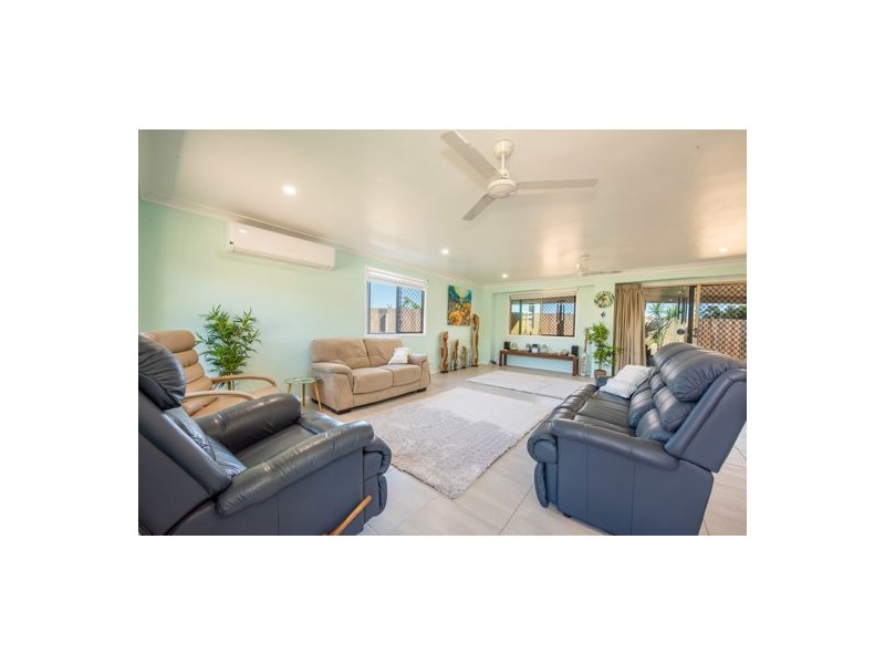 5 Thomas Mitchell Court, Rural View QLD 4740