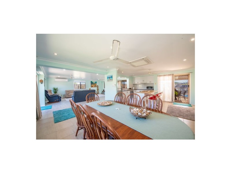 5 Thomas Mitchell Court, Rural View QLD 4740