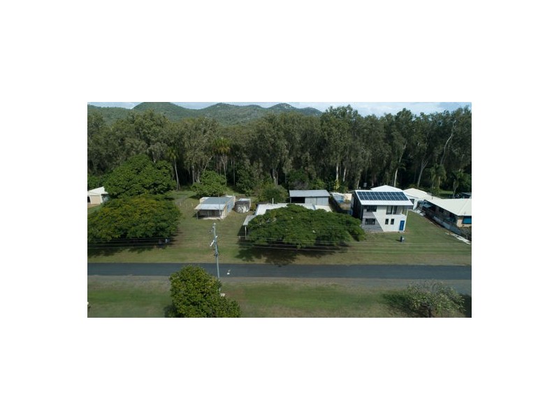 14 Buoro Street, Ball Bay QLD 4741