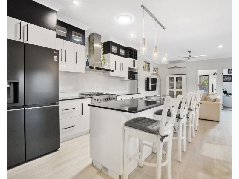 29 Raffia Street, Rural View QLD 4740