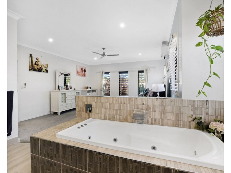29 Raffia Street, Rural View QLD 4740