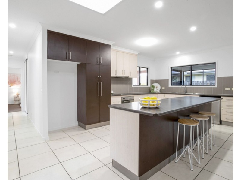 50 Monash Way, Ooralea QLD 4740