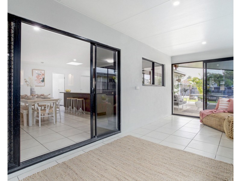 50 Monash Way, Ooralea QLD 4740