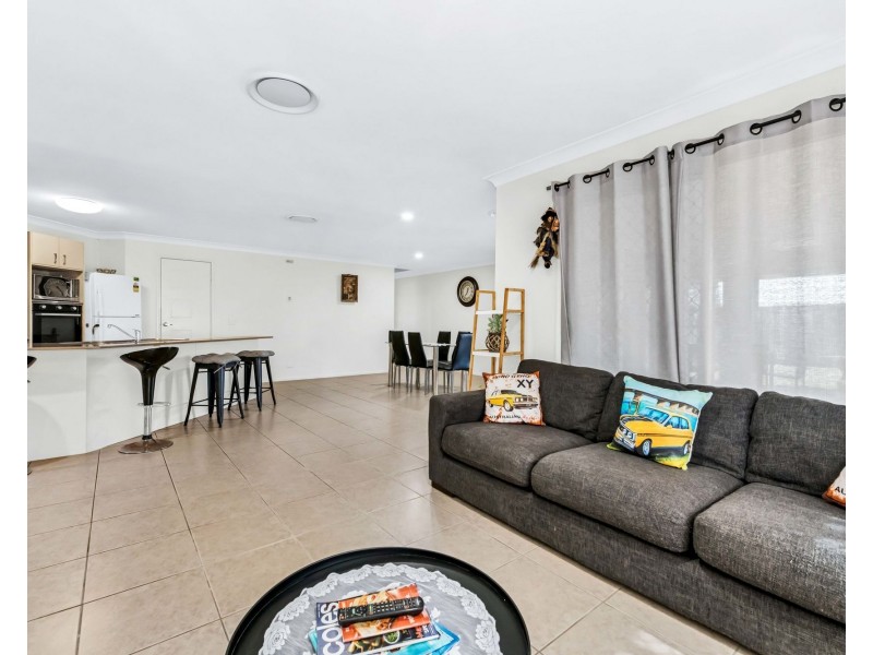 28 Whitehaven Drive, Blacks Beach QLD 4740