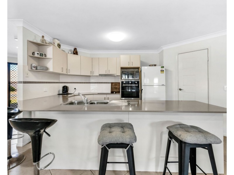 28 Whitehaven Drive, Blacks Beach QLD 4740