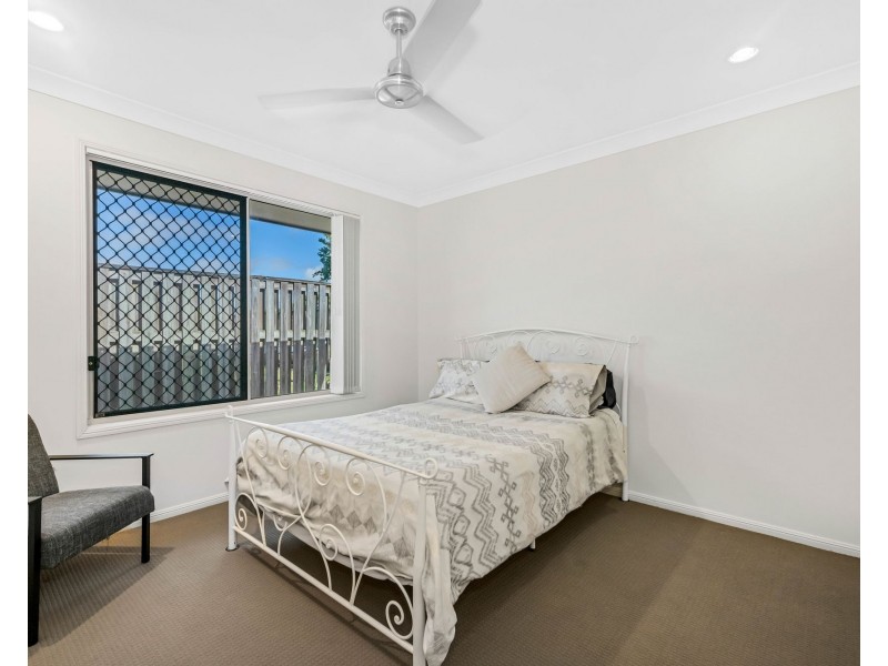 28 Whitehaven Drive, Blacks Beach QLD 4740