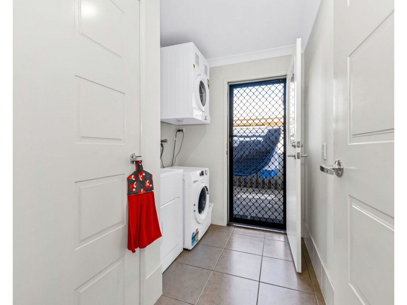 28 Whitehaven Drive, Blacks Beach QLD 4740